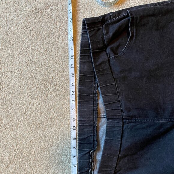 Universal Standard Comfort Denim Stovepipe Jeans - Black - Picture 2 of 4